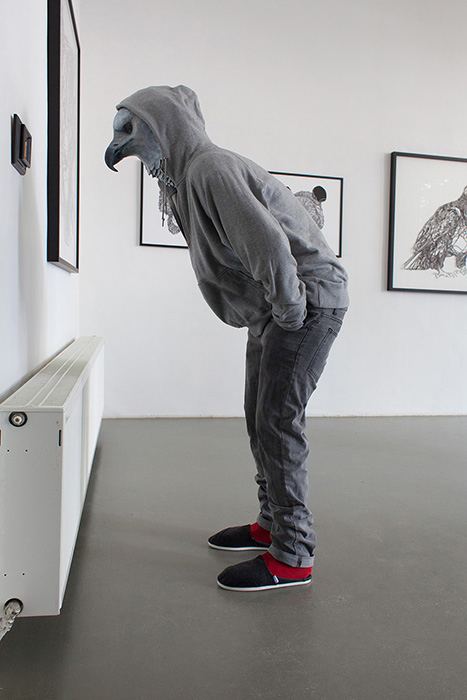 Eagle - Animal Watching Exhibition – Sculpture by David Moreno
