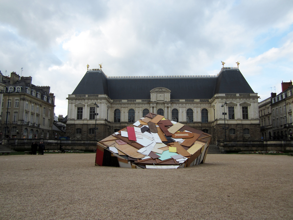 Place de Parlement - Installation Art by Simon Augade