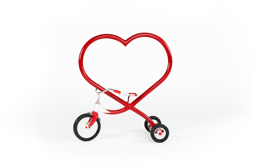 Heart (Mini Trike) - Sculpture by Sergio Garcia
